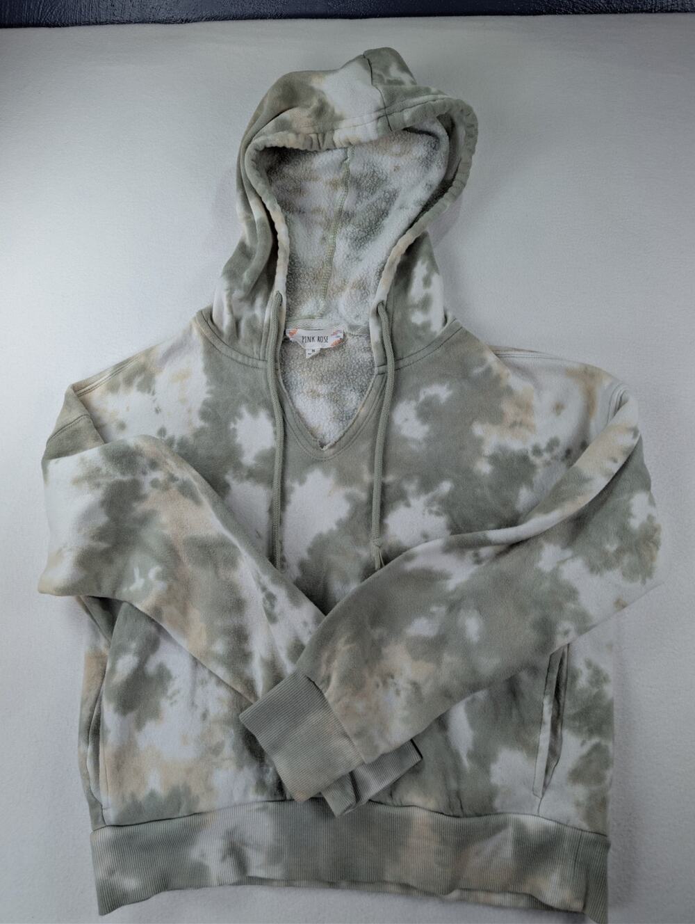 Pink Rose Sage Green Tie Dye Fleece Hoodie Women’s M Cozy Pullover